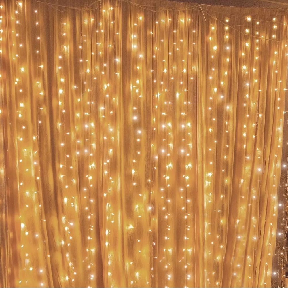 NEW Twinkle Star Curtain String Lights 300LED Indoor & Outdoor Use Warm White - Picture 11 of 14